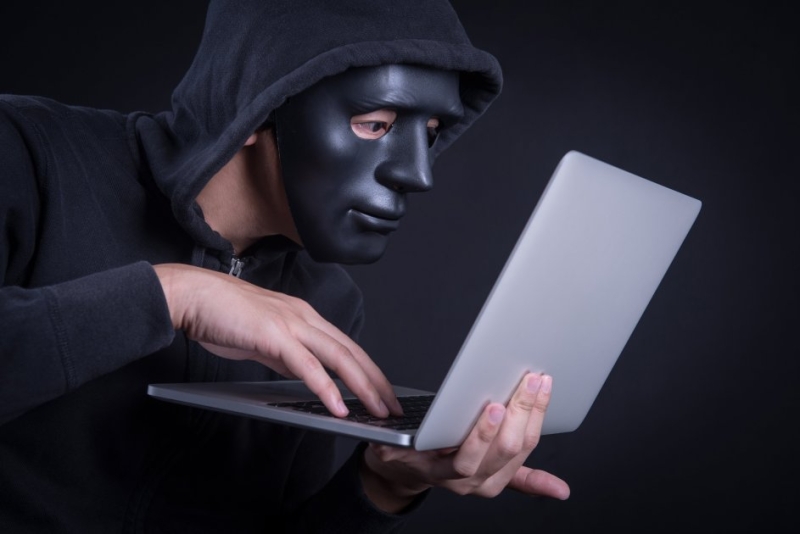 10 tips on how not to get caught by intruders when booking accommodation on social networks