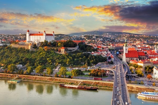 How to get to Slovakia from Ukraine cheaply